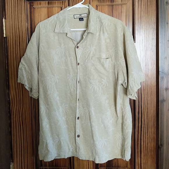 Tommy Bahama Other - Brand New Tommy Bahama Silk Button Up